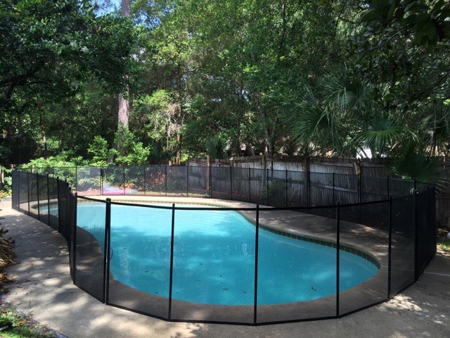 Pool Fences In Oak Hill